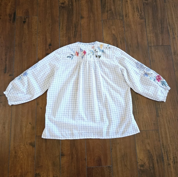 Johnny Was Workshop Miro Tassle Blue White Embroidered Blouse Sz Large MSRP $235 - Picture 7 of 10